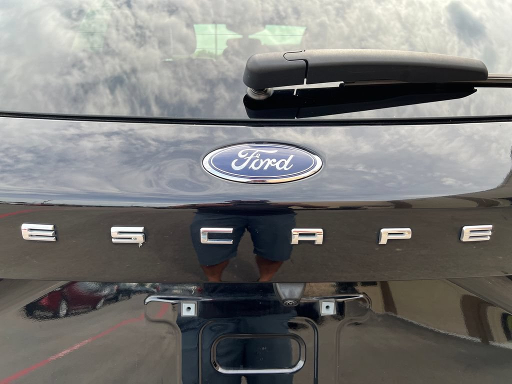 Used 2025 Ford Escape ST-Line Select AWD/4WD image 30