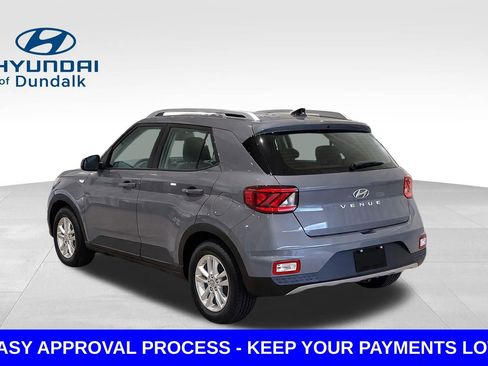 Used 2020 Hyundai Venue SEL FWD image 5