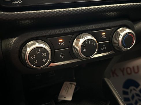 Used 2023 Nissan Kicks SV image 14