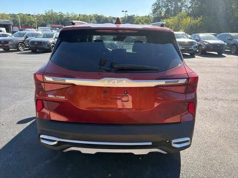 Used 2022 Kia Seltos S image 5