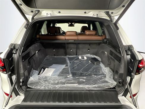 New 2026 BMW X5 M60i w/ Executive Package image 29