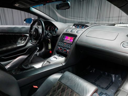 Used 2006 Lamborghini Gallardo AWD/4WD image 4