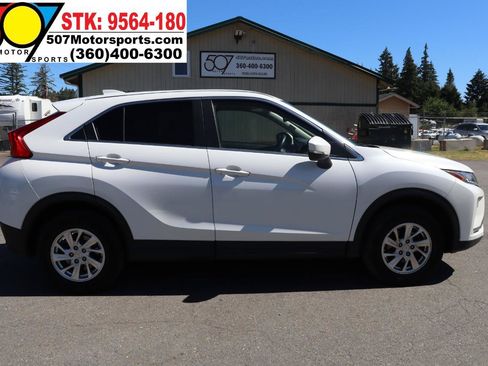 Used 2019 Mitsubishi Eclipse Cross ES AWD/4WD image 10