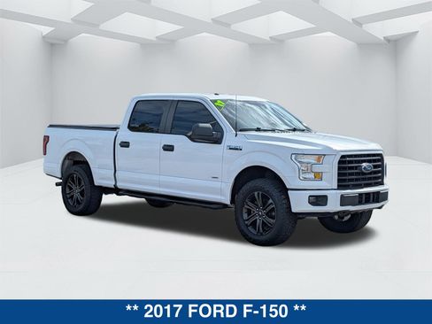 Used 2017 Ford F150 XL w/ Equipment Group 101A Mid RWD image 3