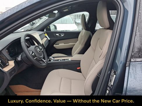 Used 2026 Volvo XC60 B5 Plus w/ Protection Package Premier AWD/4WD image 10