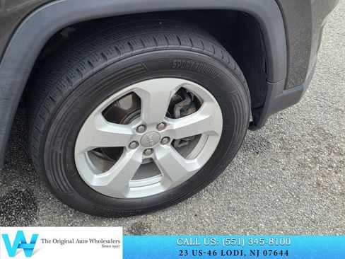 Used 2020 Jeep Compass Latitude w/ Popular Equipment Group AWD/4WD image 8
