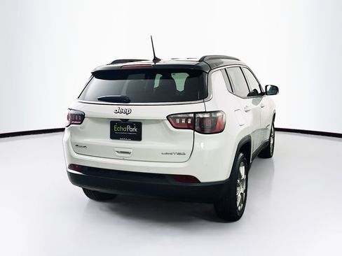 Used 2025 Jeep Compass Limited image 9