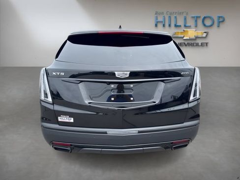Used 2022 Cadillac XT5 Sportv w/ LPO, ONYX Package AWD/4WD image 6