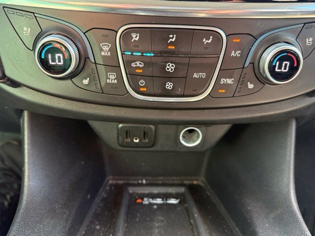Used 2018 Chevrolet Traverse Premier AWD/4WD image 33