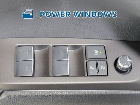 Used 2023 Toyota Camry XSE FWD image 31