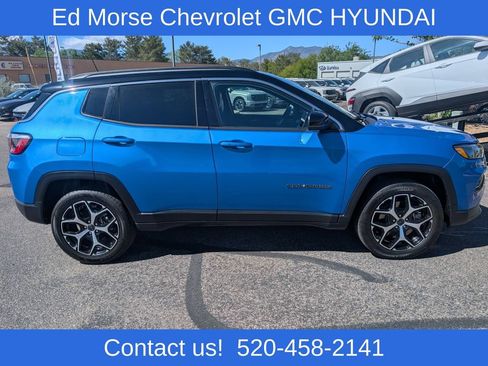 Used 2025 Jeep Compass Limited AWD/4WD image 6