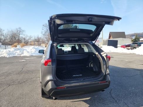 Used 2023 Toyota RAV4 XLE image 10
