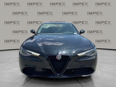 Used 2019 Alfa Romeo Giulia AWD w/ Nero Edizione image 8
