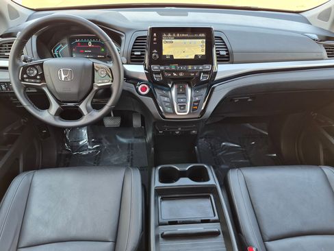 Certified 2024 Honda Odyssey Touring image 25
