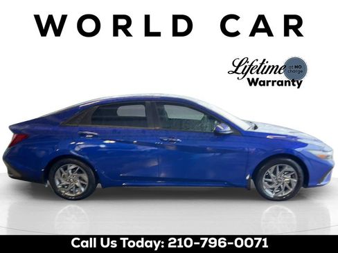 Used 2024 Hyundai Elantra SEL FWD image 8
