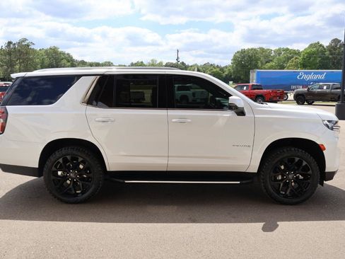 Used 2022 Chevrolet Tahoe LT w/ Luxury Package image 4