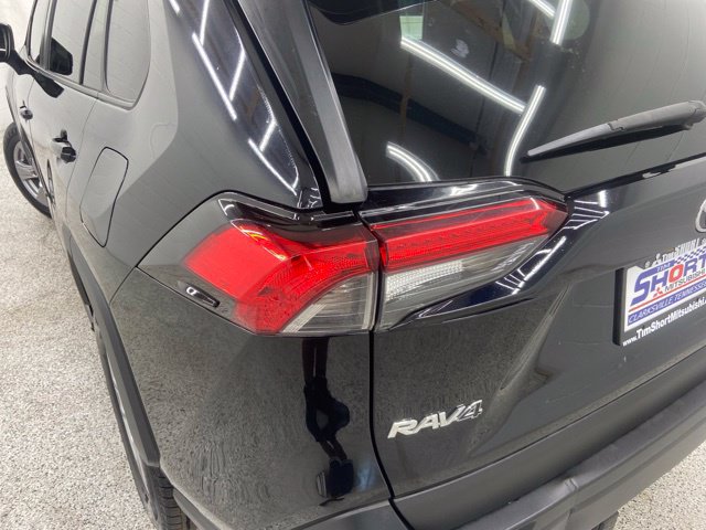 Used 2022 Toyota RAV4 XLE AWD/4WD image 11