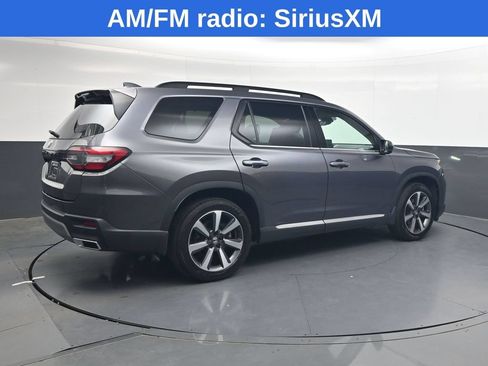 Used 2023 Honda Pilot Elite image 4