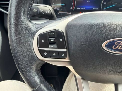 Used 2021 Ford Explorer XLT w/ Equipment Group 202A AWD/4WD image 21