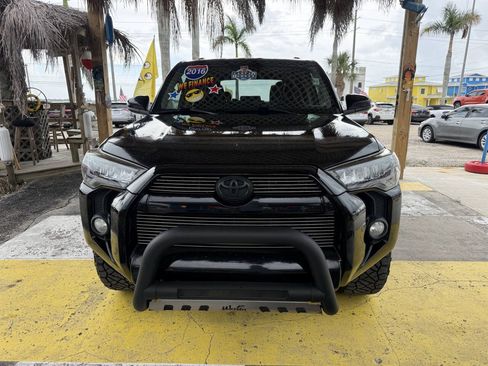 Used 2016 Toyota 4Runner SR5 RWD image 2