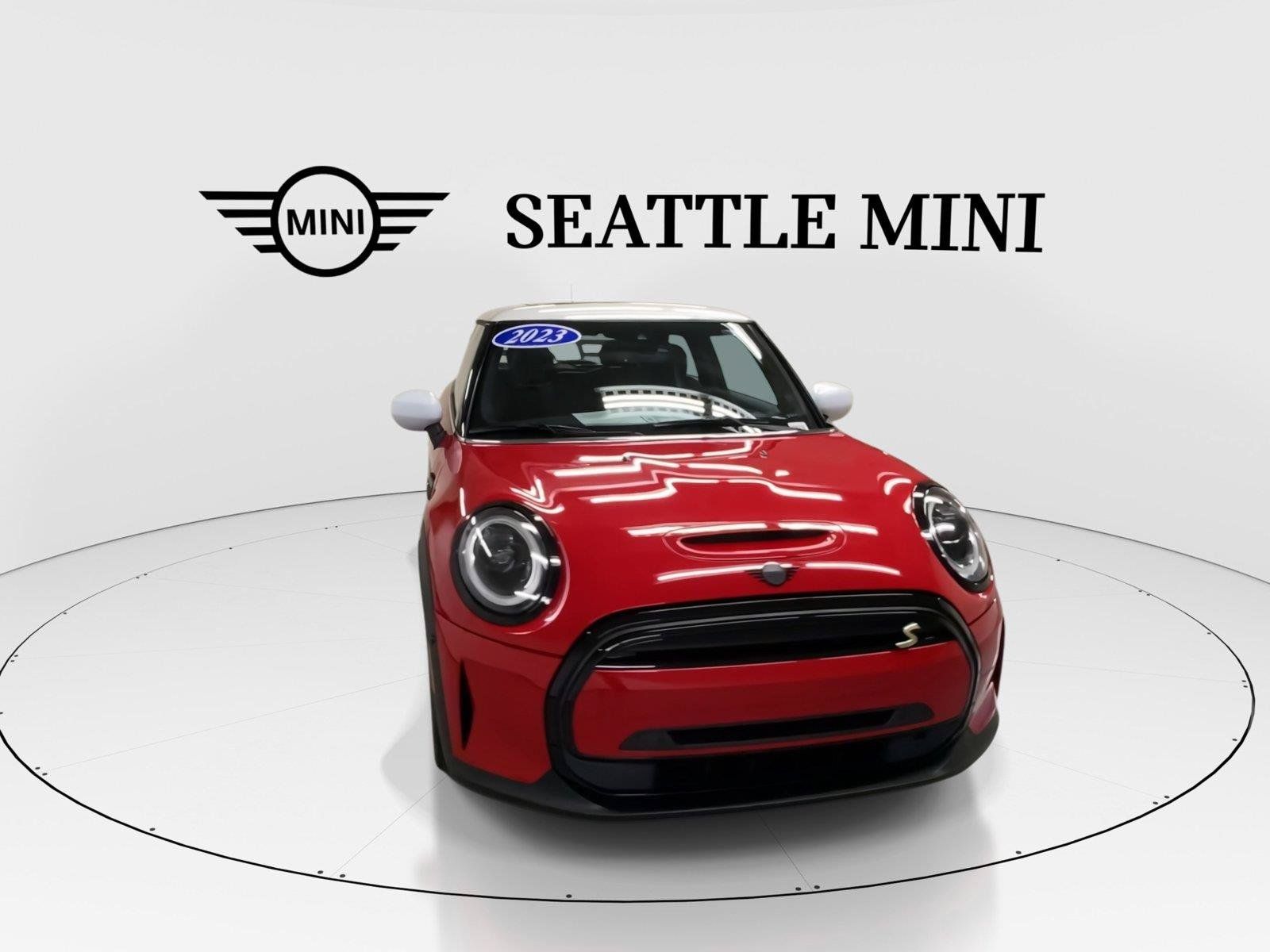 Used 2023 MINI Cooper SE FWD image 3