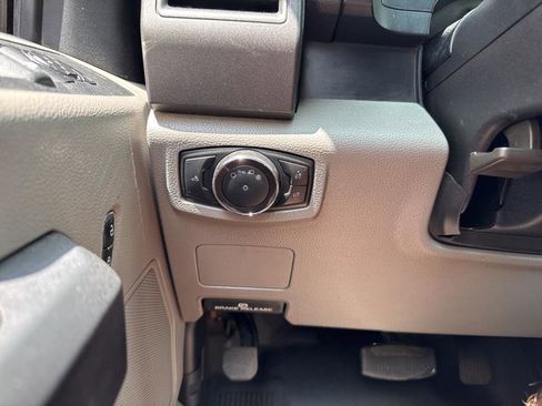 Used 2019 Ford F250 XL w/ STX Appearance Package image 37