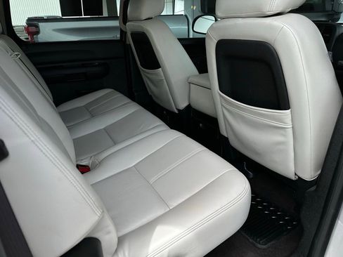 Used 2013 Chevrolet Silverado 1500 LT RWD image 17