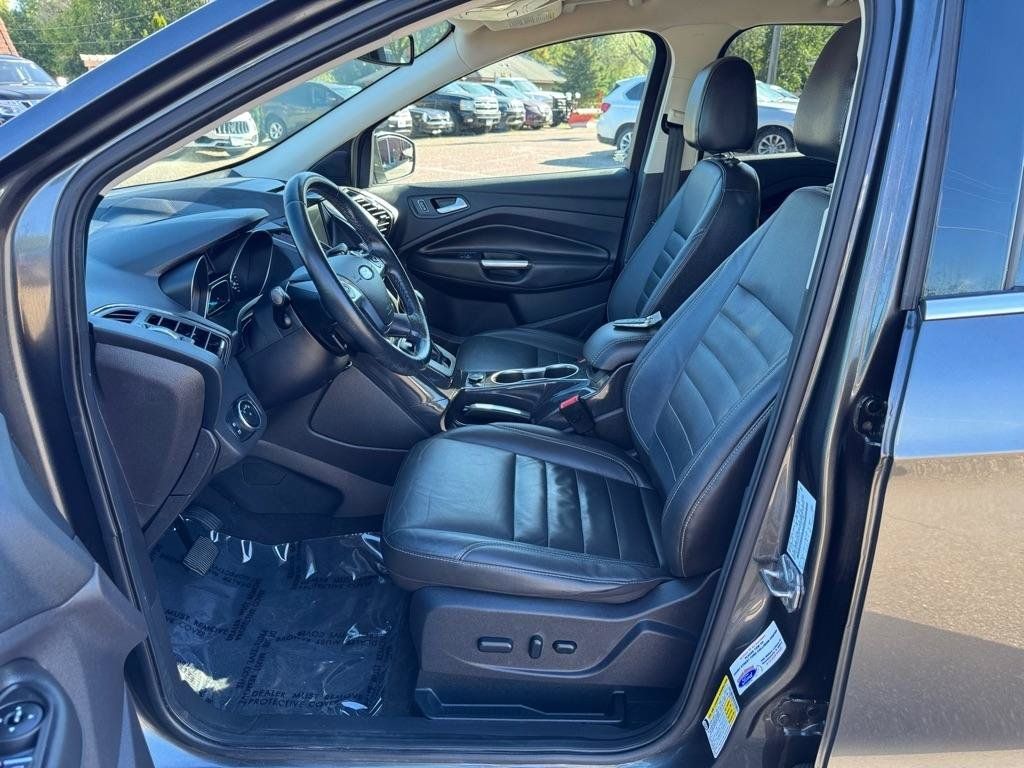 Used 2016 Ford Escape Titanium AWD/4WD image 13