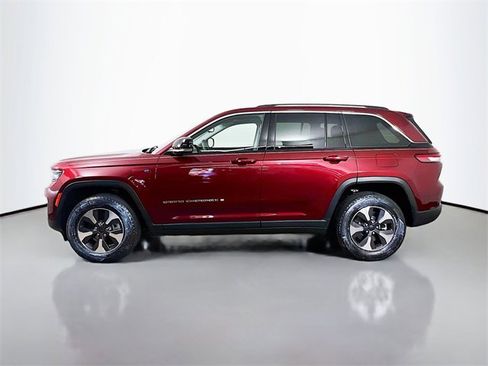 Used 2022 Jeep Grand Cherokee Limited 4xe image 6