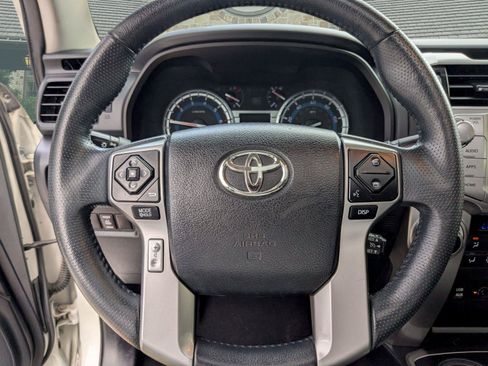 Used 2016 Toyota 4Runner Limited AWD/4WD image 10