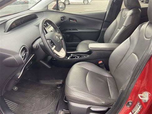 Used 2017 Toyota Prius Three image 13