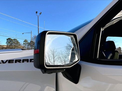 Used 2022 Chevrolet Silverado 1500 RST w/ Redline Edition image 29