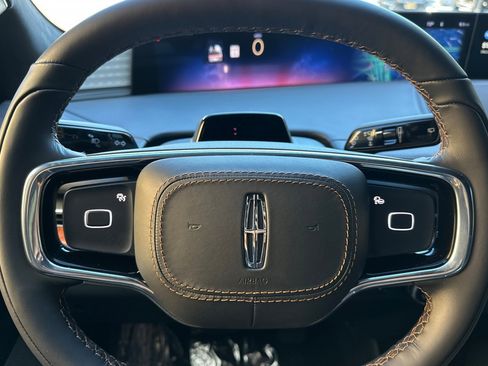 New 2025 Lincoln Navigator Black Label image 25