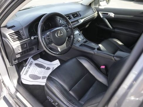 Used 2015 Lexus CT 200h w/ Seat Comfort Package image 8