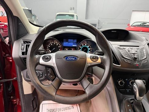Used 2015 Ford Escape SE AWD/4WD image 16