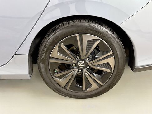 Used 2019 Honda Civic EX image 31