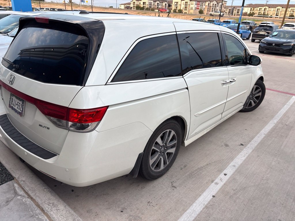 Used 2014 Honda Odyssey Touring Elite image 4