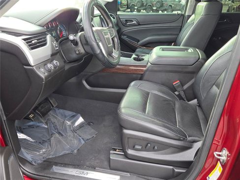 Used 2019 GMC Yukon SLT w/ Open Road Package image 30