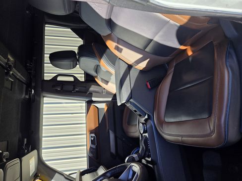 Used 2023 Ford Bronco Outer Banks image 3