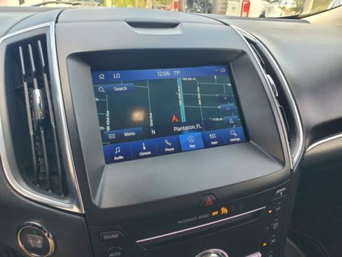 Certified 2019 Ford Edge Titanium image 23