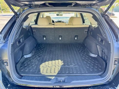 Used 2022 Subaru Outback Limited XT image 17