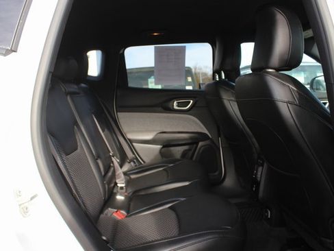 Used 2023 Jeep Compass Latitude w/ Convenience Group image 31