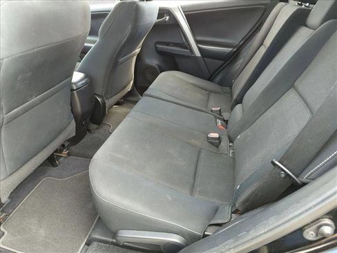 Used 2018 Toyota RAV4 XLE image 12