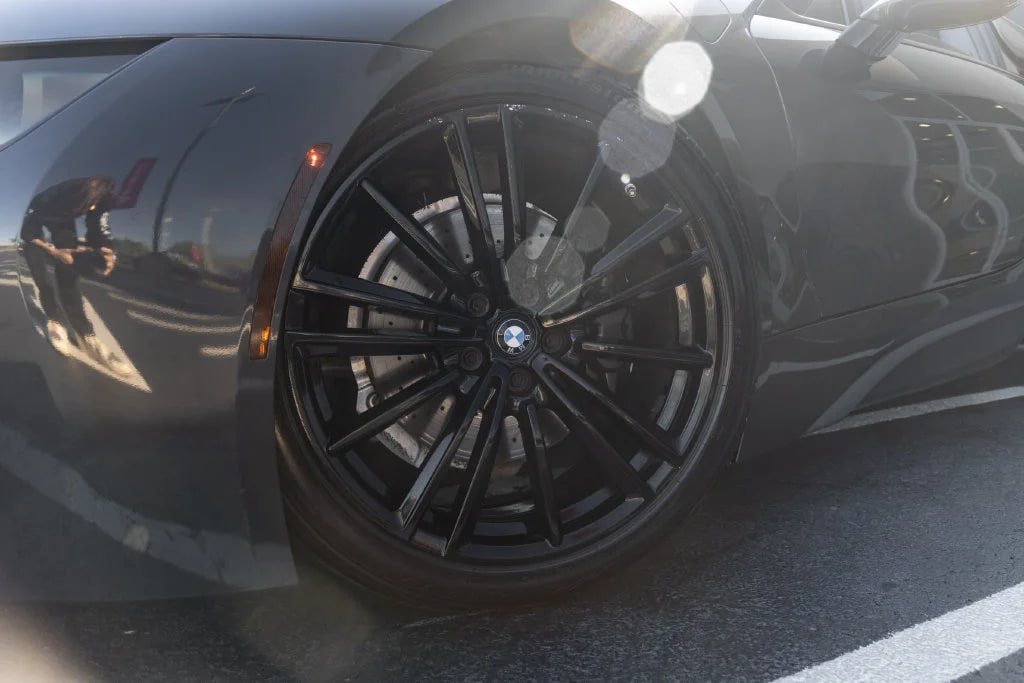 Used 2019 BMW i8 Roadster AWD/4WD image 2