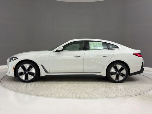 New 2026 BMW i4 eDrive40 w/ Premium Package RWD image 2
