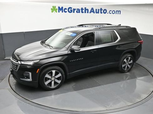 Used 2023 Chevrolet Traverse LT w/ LT Premium Package AWD/4WD image 24