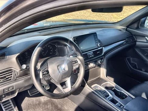 Certified 2018 Honda Accord Sport image 15