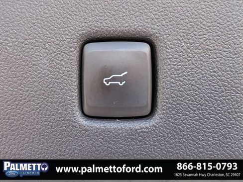 Used 2021 Ford Escape Titanium AWD/4WD image 13