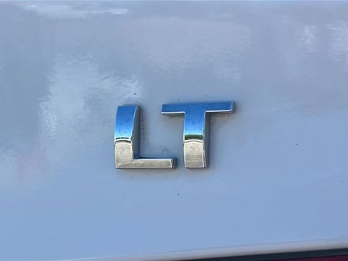 Used 2024 Chevrolet Malibu LT image 32