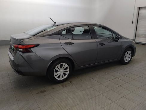 Used 2025 Nissan Versa S FWD image 10